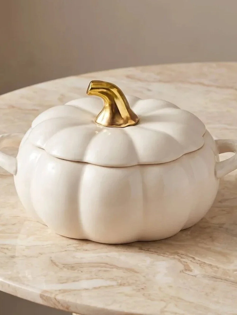 Pfaltzgraff White Ceramic Pumpkin Casserole with Gold Stem